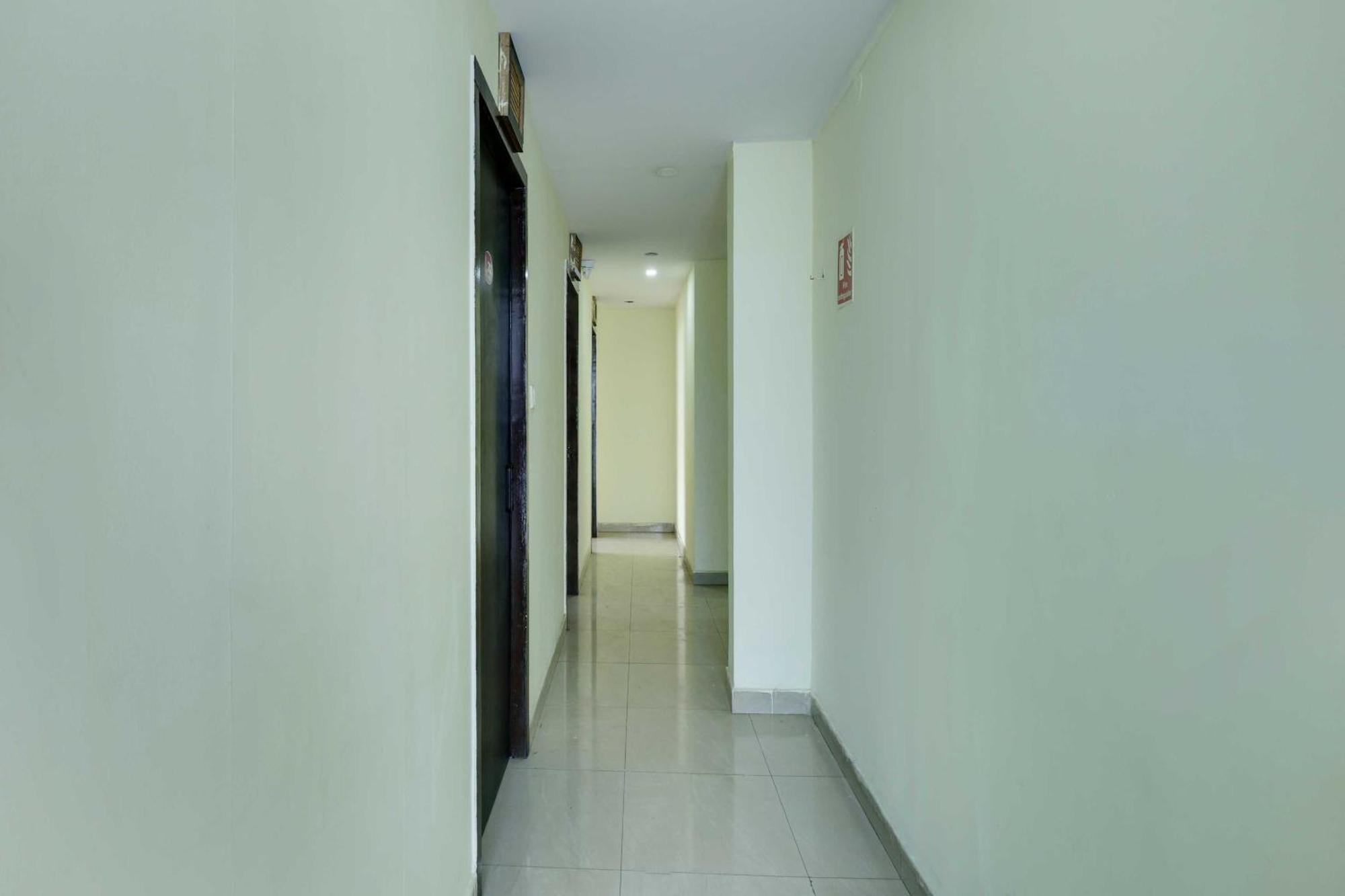 Hotel O Royal Galaxy Bangalore Bagian luar foto