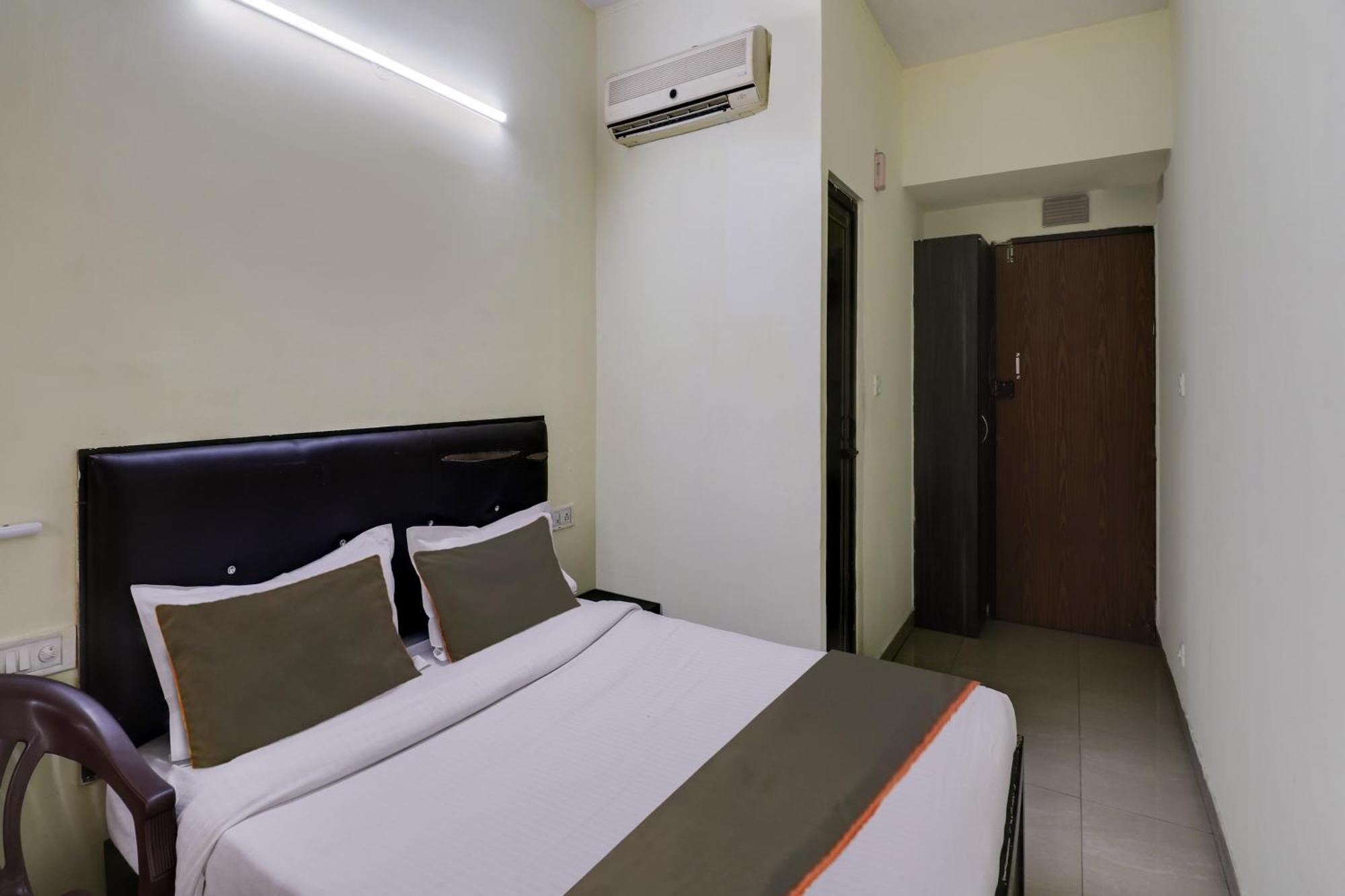 Hotel O Royal Galaxy Bangalore Bagian luar foto