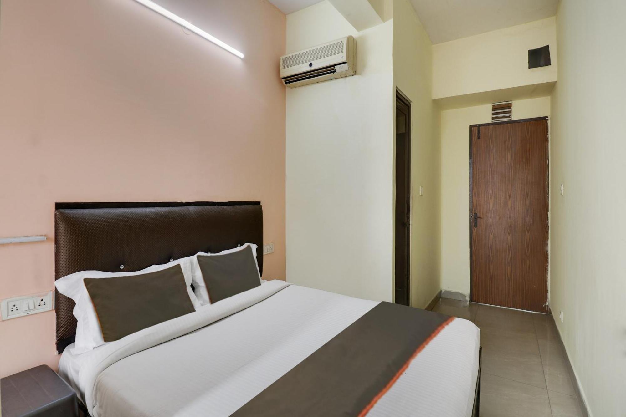 Hotel O Royal Galaxy Bangalore Bagian luar foto